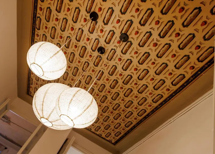 Bravissimo Placa Del Vi, Authentic Historic