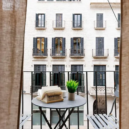 Bravissimo Plaça Del Vi, Authentic Historic *