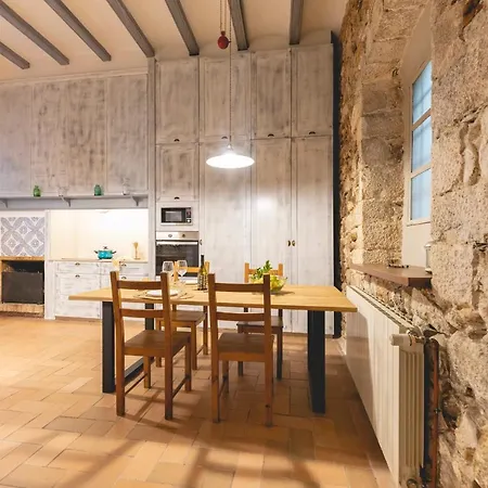Bravissimo Placa Del Vi, Authentic Historic Apartment
