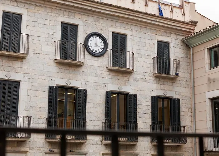 Bravissimo Placa Del Vi, Authentic Historic Apartment *