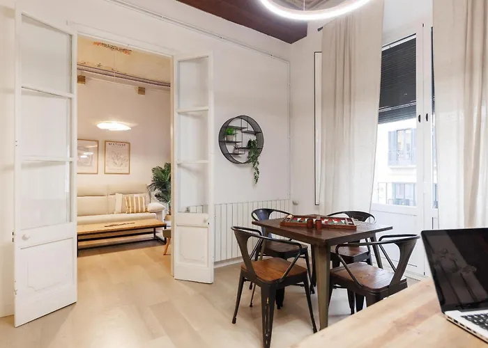 Bravissimo Placa Del Vi, Authentic Historic * 지로나