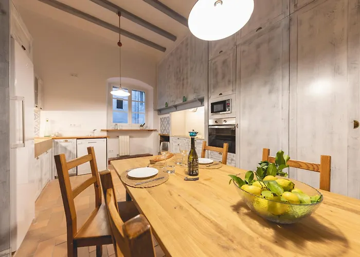 Bravissimo Placa Del Vi, Authentic Historic Apartment Gerona